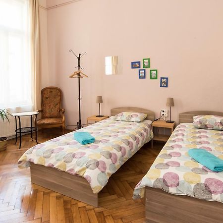 Downtown Oasis Albergue Budapest Exterior foto