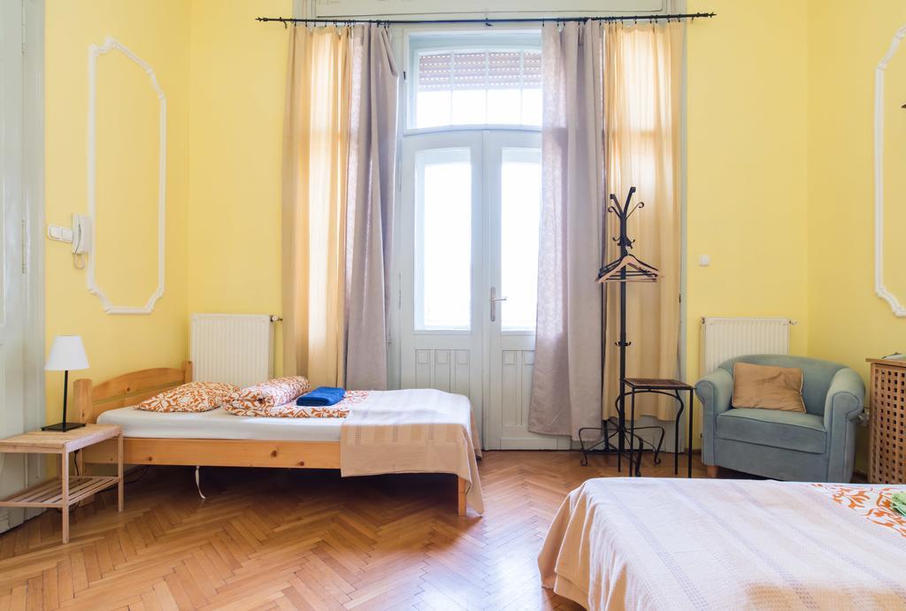 Downtown Oasis Albergue Budapest Exterior foto
