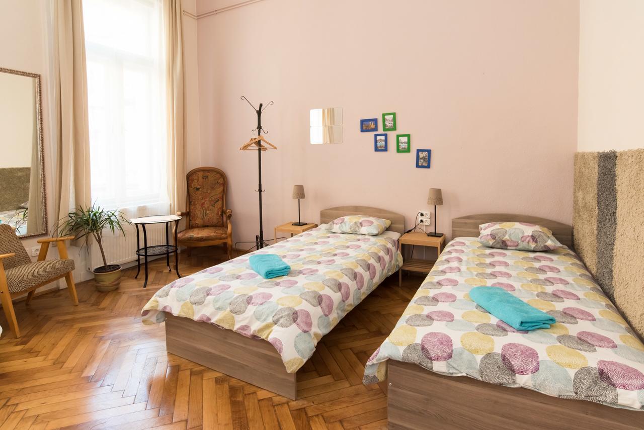 Downtown Oasis Albergue Budapest Exterior foto